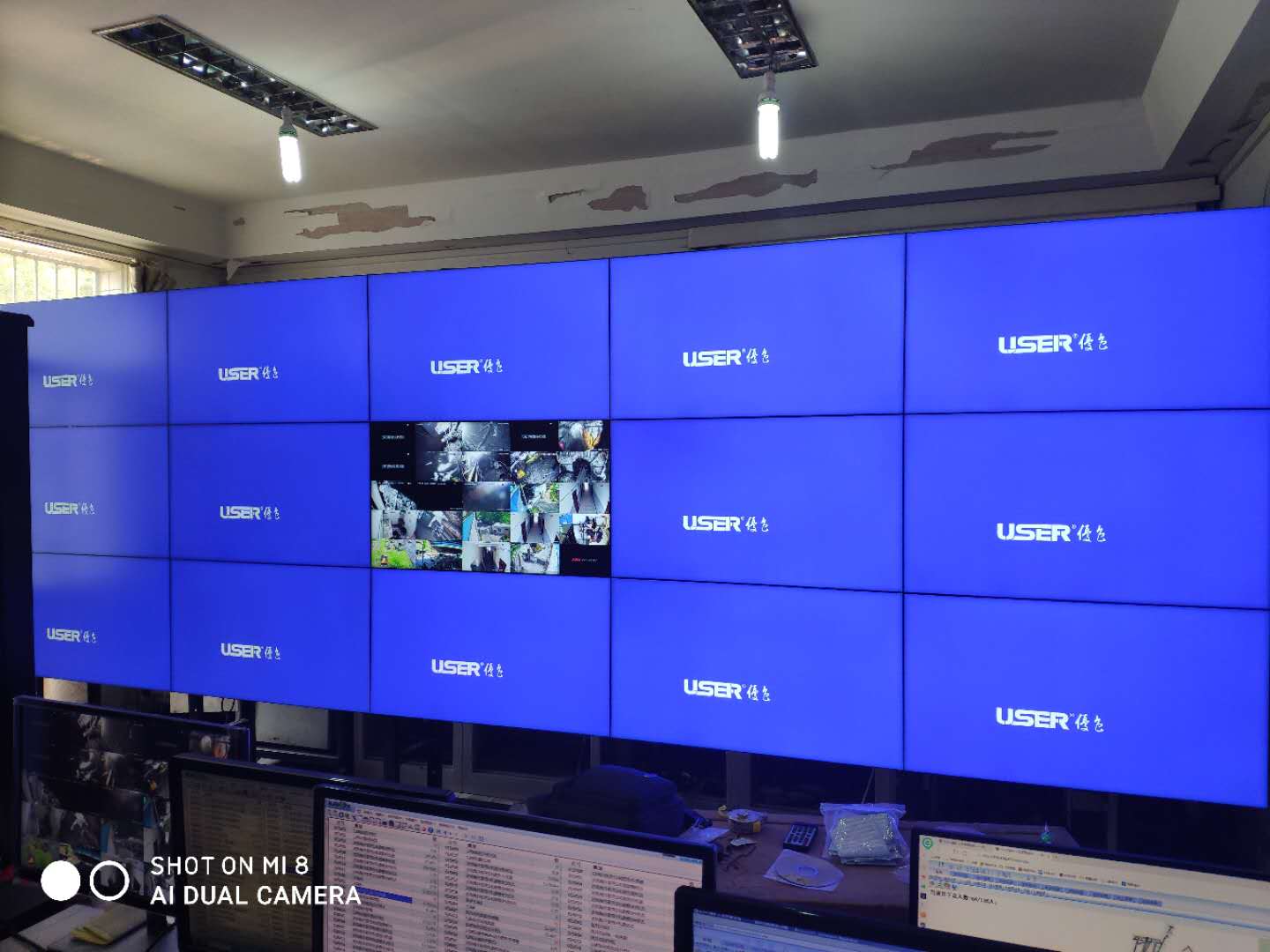 觸摸拼接屏常用在哪些環境?什么是觸摸液晶拼接屏?